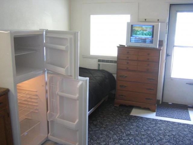 Terry Point Motel Richfield Room photo